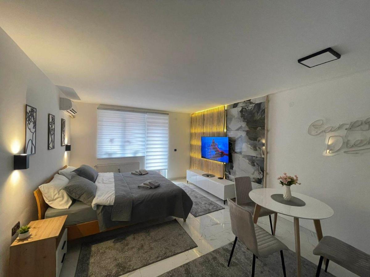 Apartman Afrodita Lux 1 Ni المظهر الخارجي الصورة